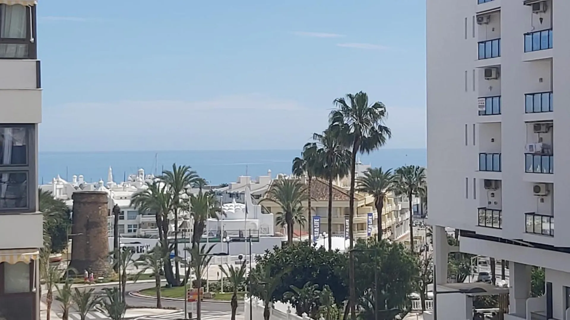 Del Parque Flats Alay Beach Lägenhet Benalmádena Spanien